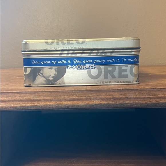Vintage 1999 Oreo Tin - Picture 8 of 11